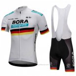 2018 Maillot Cyclisme Bora Champion Belgique Blanc Manches Courtes et Cuissard